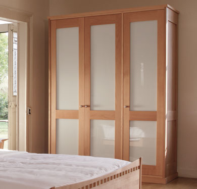 Schrank Cubango in Buche ge�lt