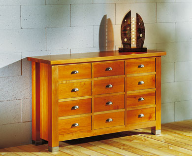 Kommode Keduna K-K10, Erle Kirsche gebeizt und lackiert mit Edelstahlfu�